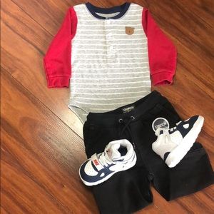 🛎 Carter’s Bear Long Sleeve Onesie Red, Blue, Grey, Brown (12 Months) (SALE!)